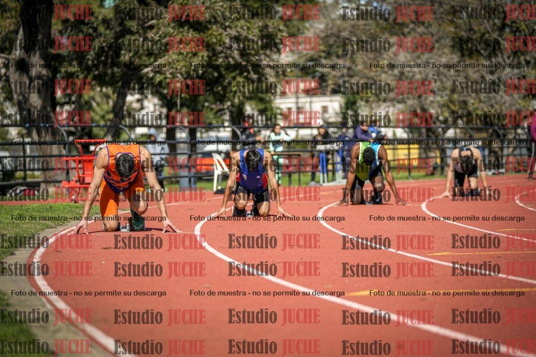 Fotos de los 200 m llanos de varones