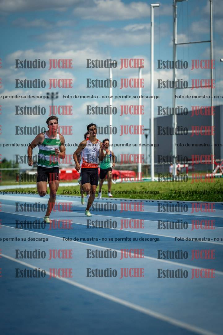Fotos de los 400 m llanos de varones