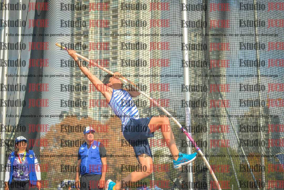 Fotos del salto con garrocha de varones - decatlón 8