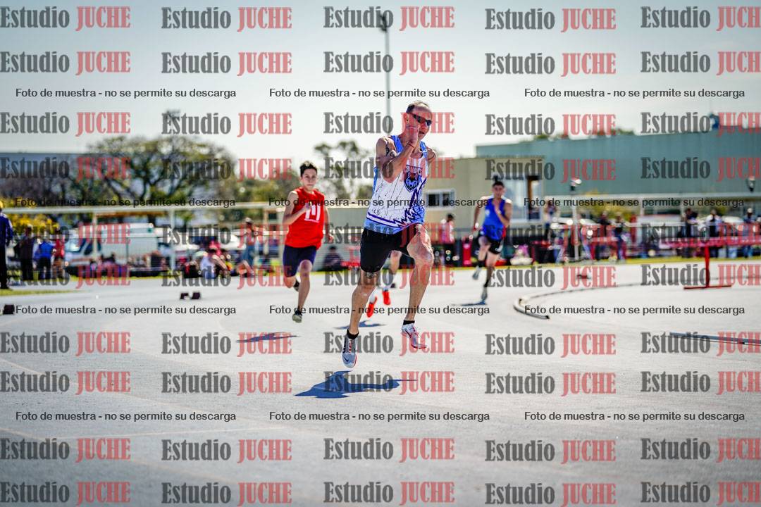 Fotos de los 400 m llanos de varones