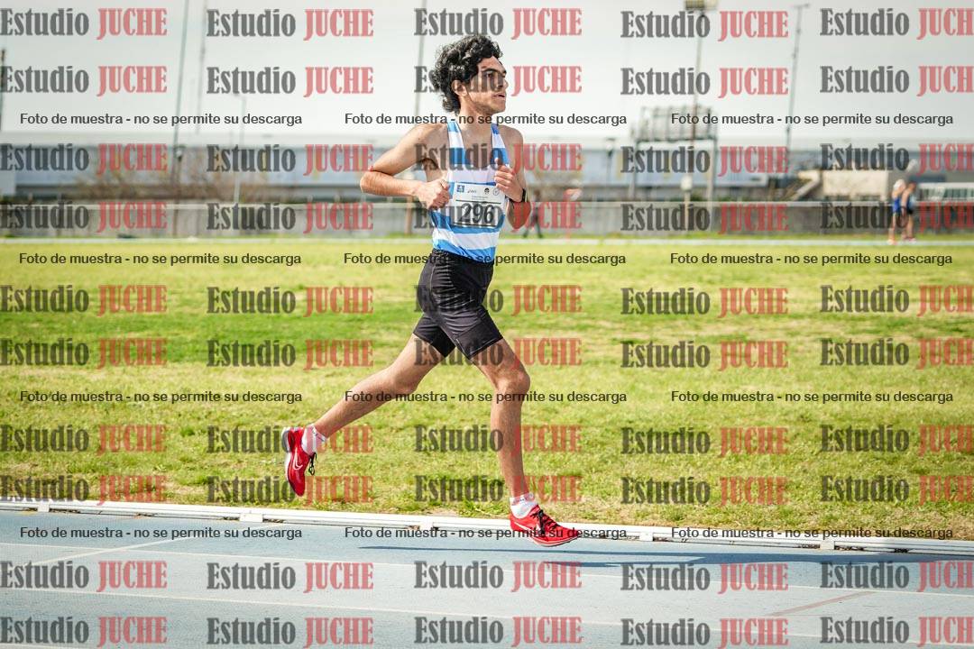Fotos de los 3000 m llanos de varones