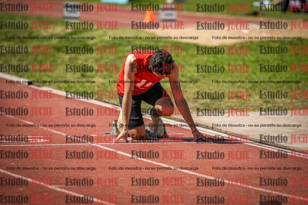 Fotos de los 400 m llanos de varones
