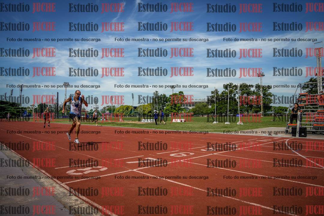 Fotos de los 400 m llanos de varones