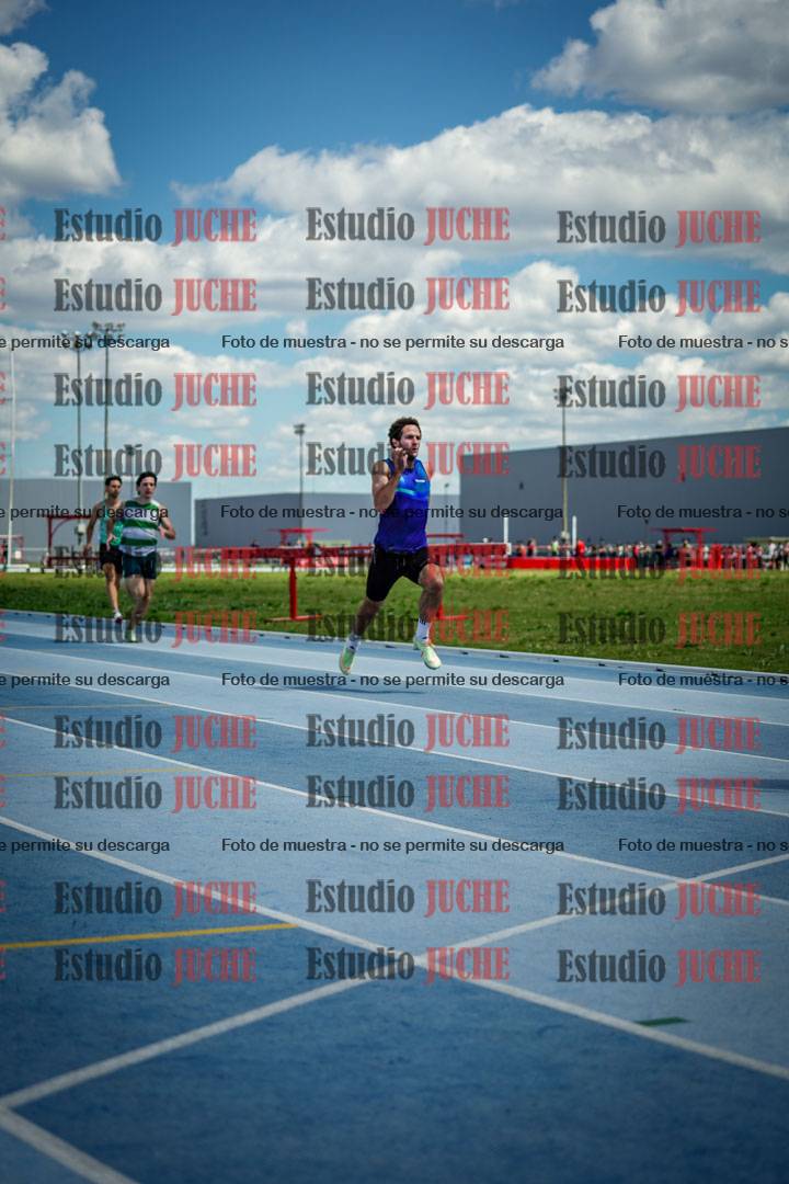 Fotos de los 400 m llanos de varones
