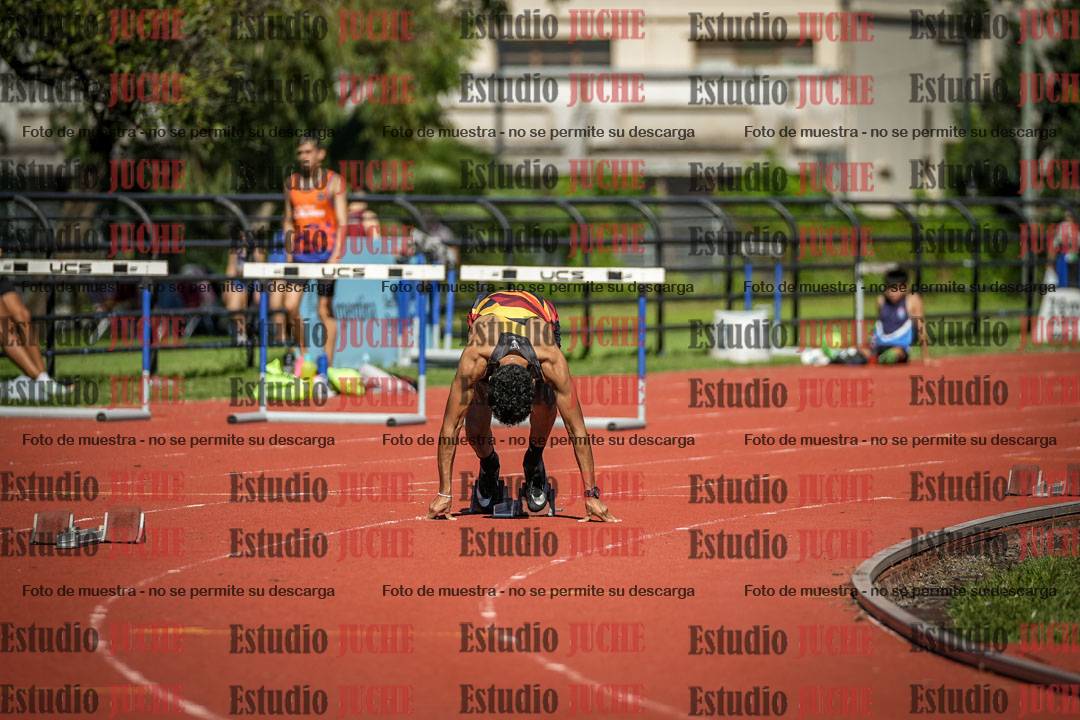 Fotos de los 200 m llanos de varones