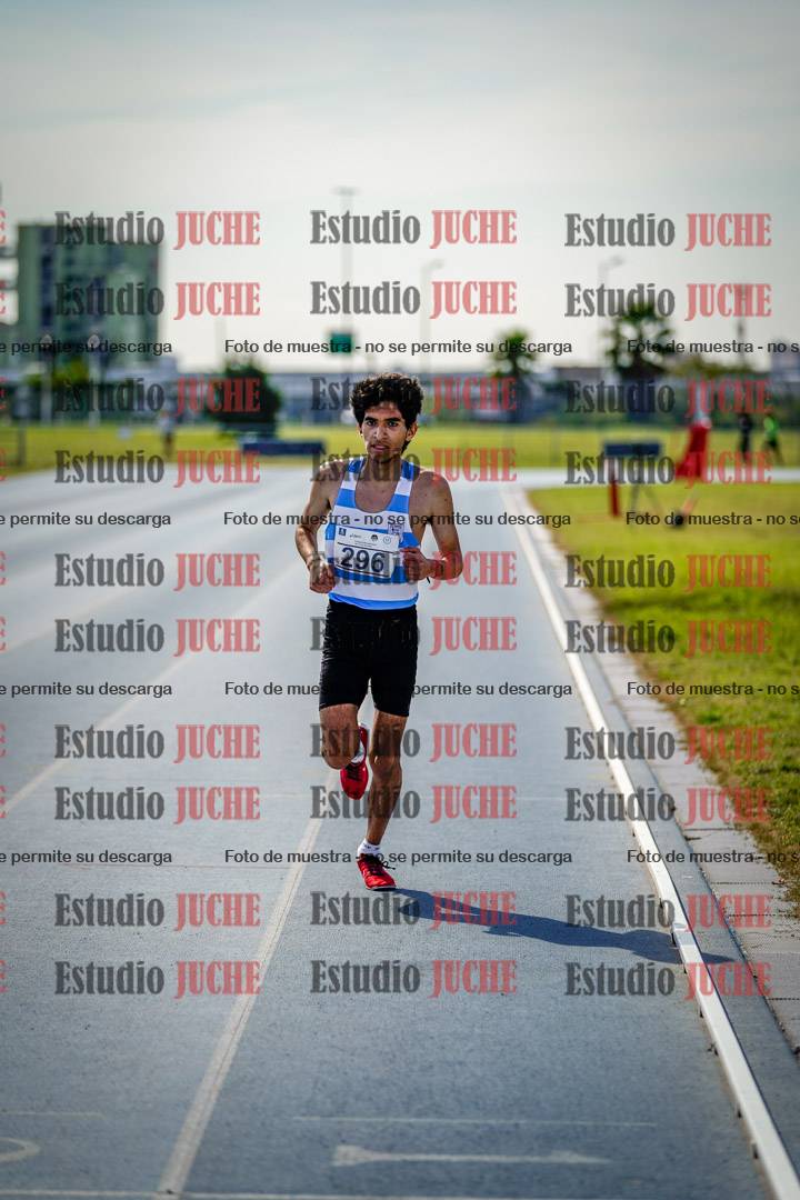 Fotos de los 3000 m llanos de varones