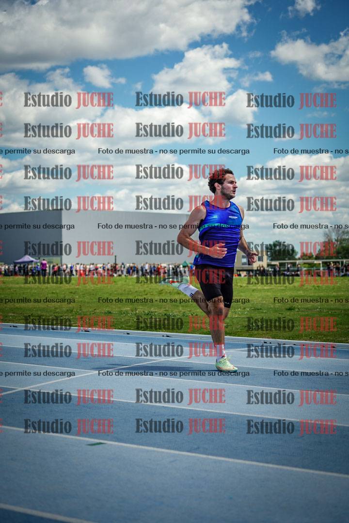 Fotos de los 400 m llanos de varones