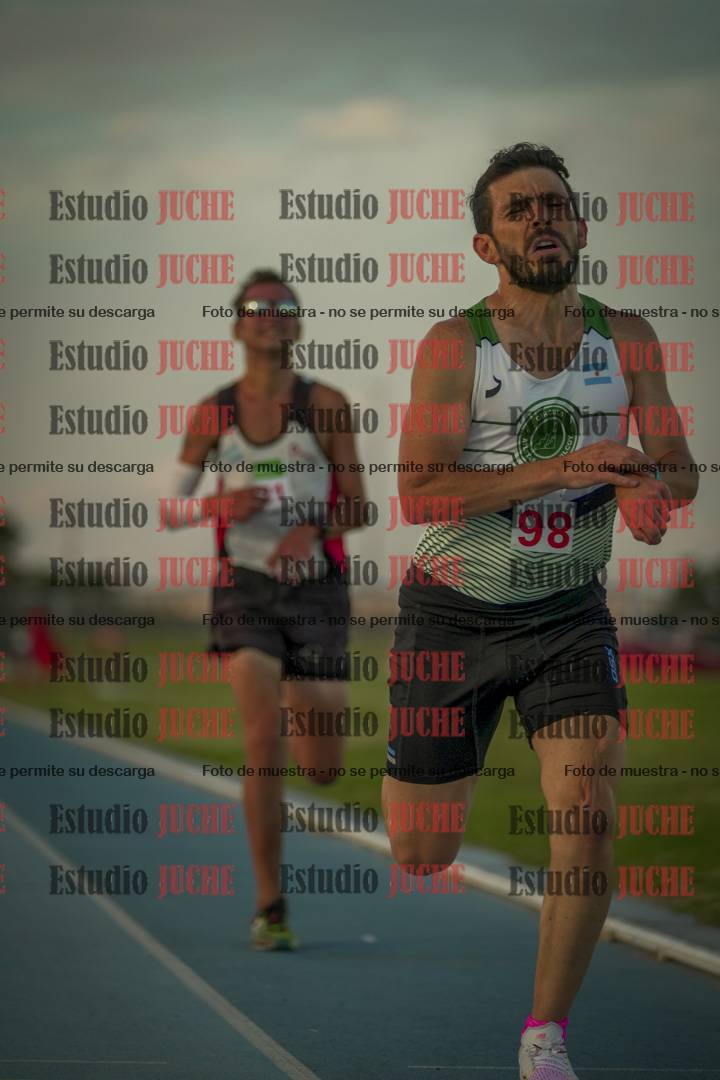 Fotos de los 3000 m llanos de varones