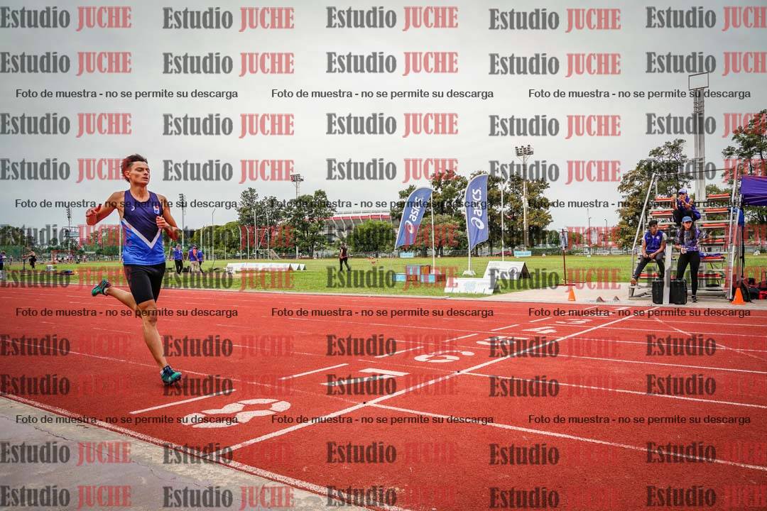 Fotos de los 400 m llanos de varones