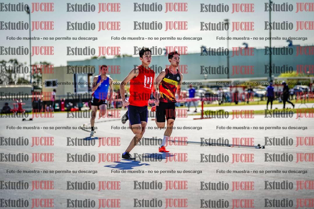 Fotos de los 400 m llanos de varones