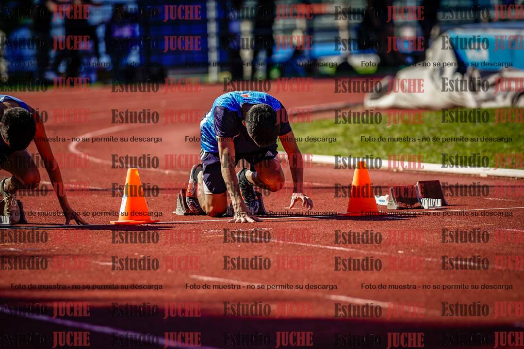Fotos de los 80 m de varones
