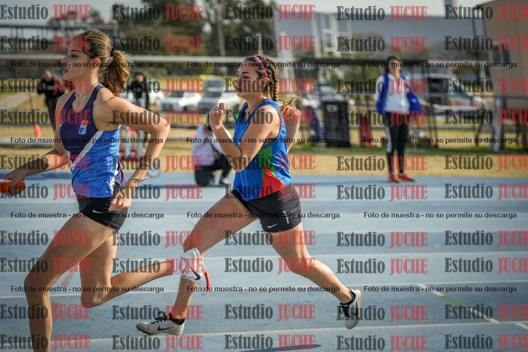 Fotos de las Postas 8x200 m mixta