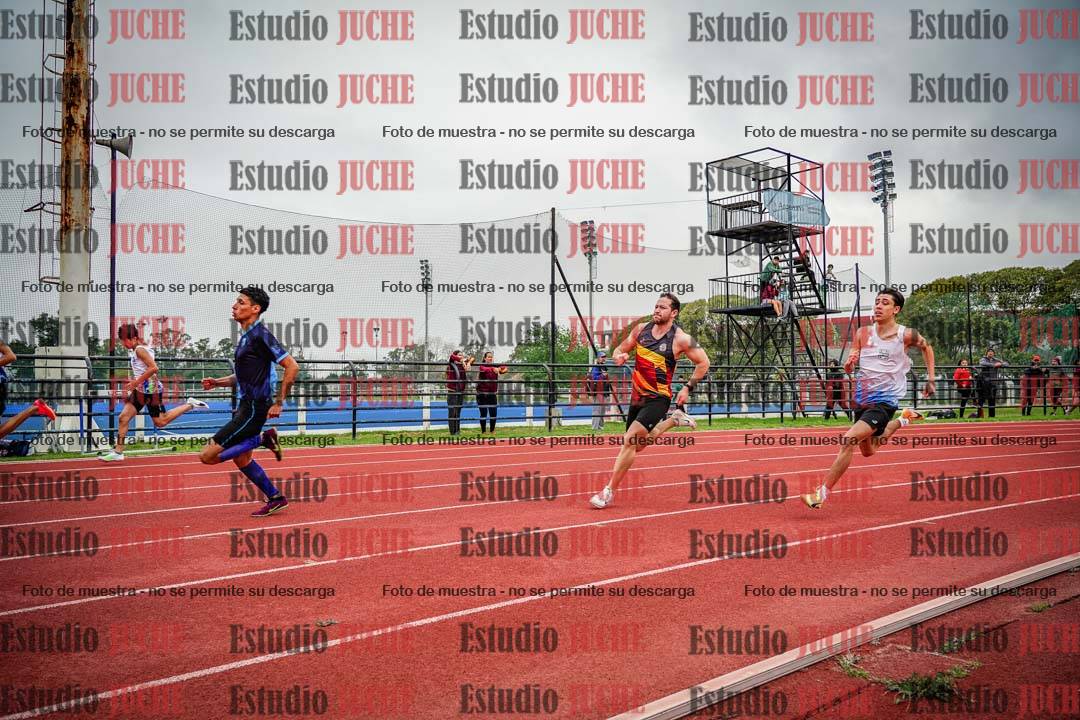 Fotos de los 200 m llanos de varones