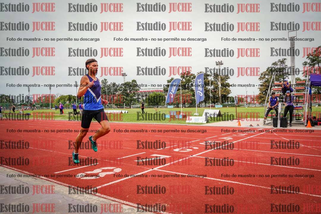 Fotos de los 400 m llanos de varones