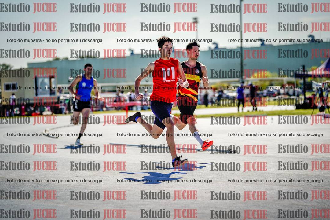 Fotos de los 400 m llanos de varones