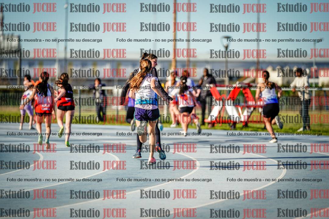 Fotos de las postas 5x80 m de mujeres