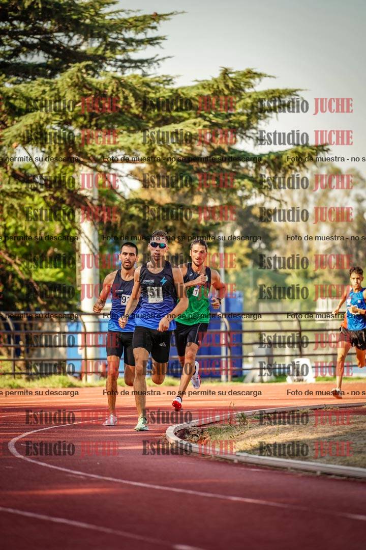 Fotos de los 800 m llanos de varones