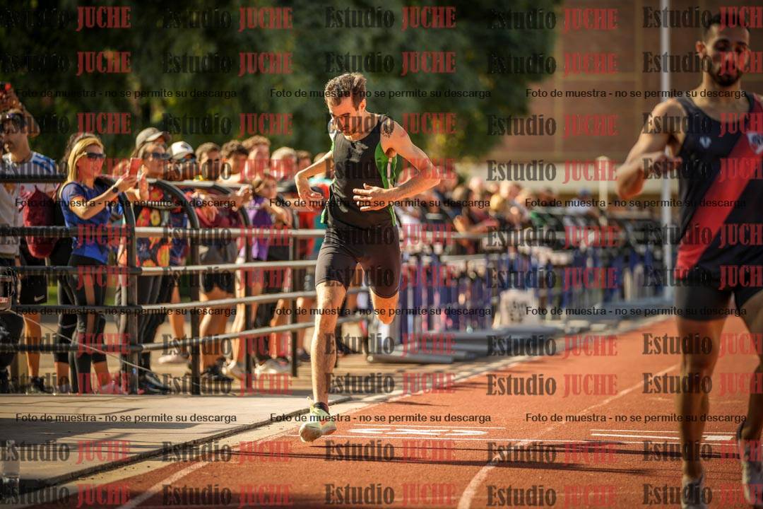 Fotos de los 400 m llanos de varones