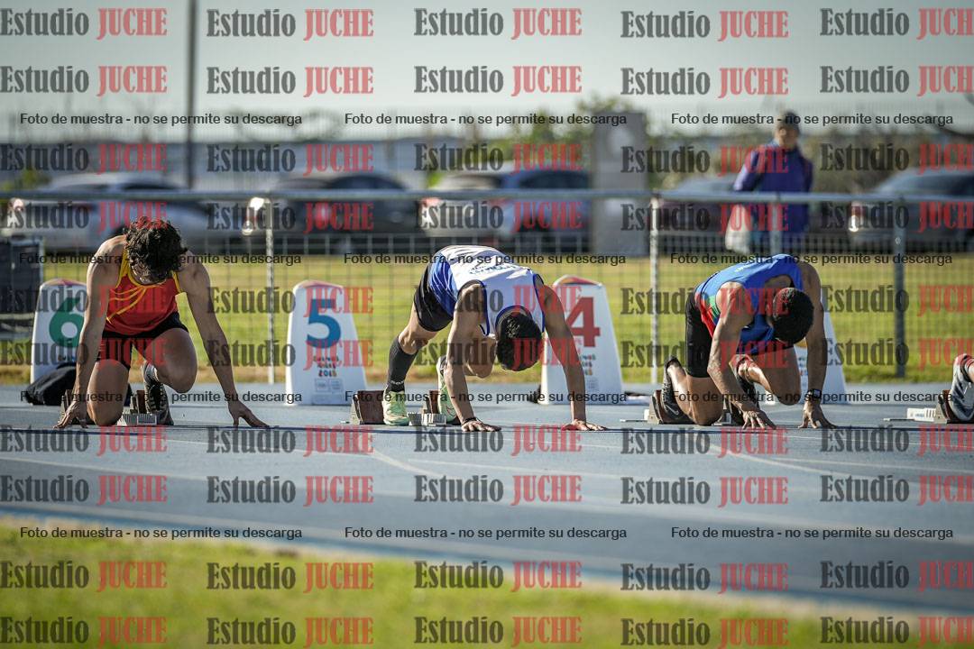 Fotos de los 100 m llanos de varones - FINAL