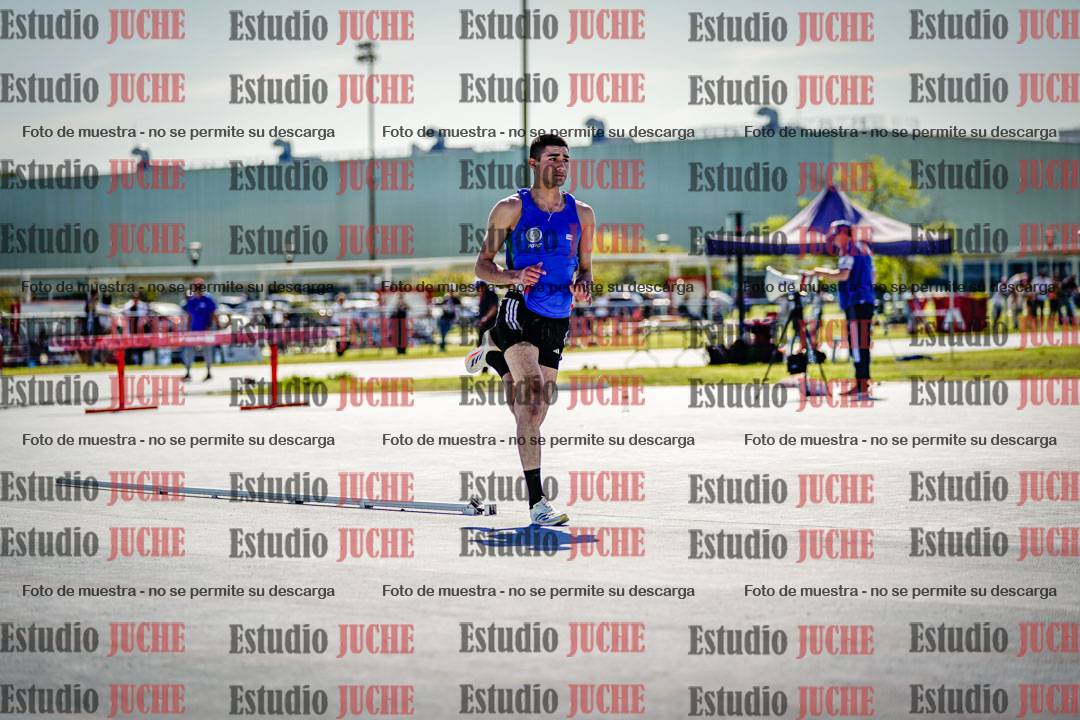 Fotos de los 400 m llanos de varones