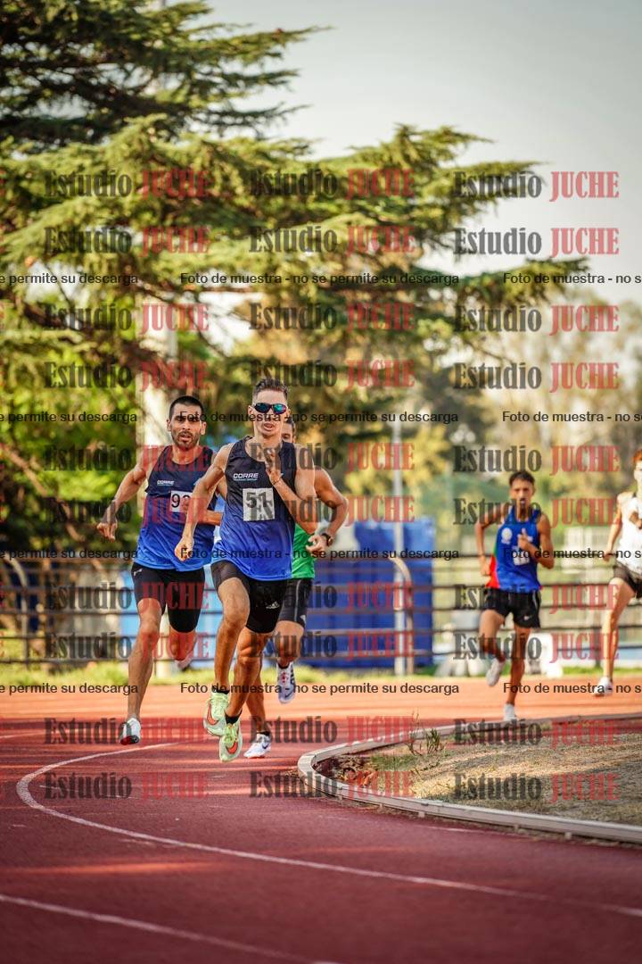 Fotos de los 800 m llanos de varones