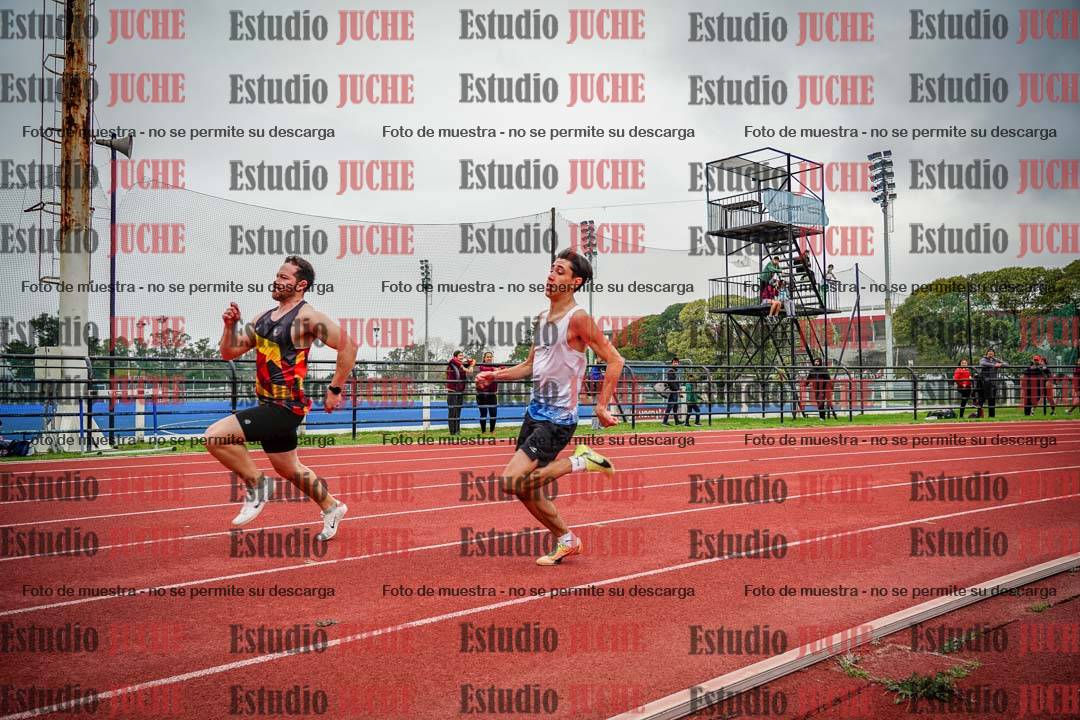 Fotos de los 200 m llanos de varones