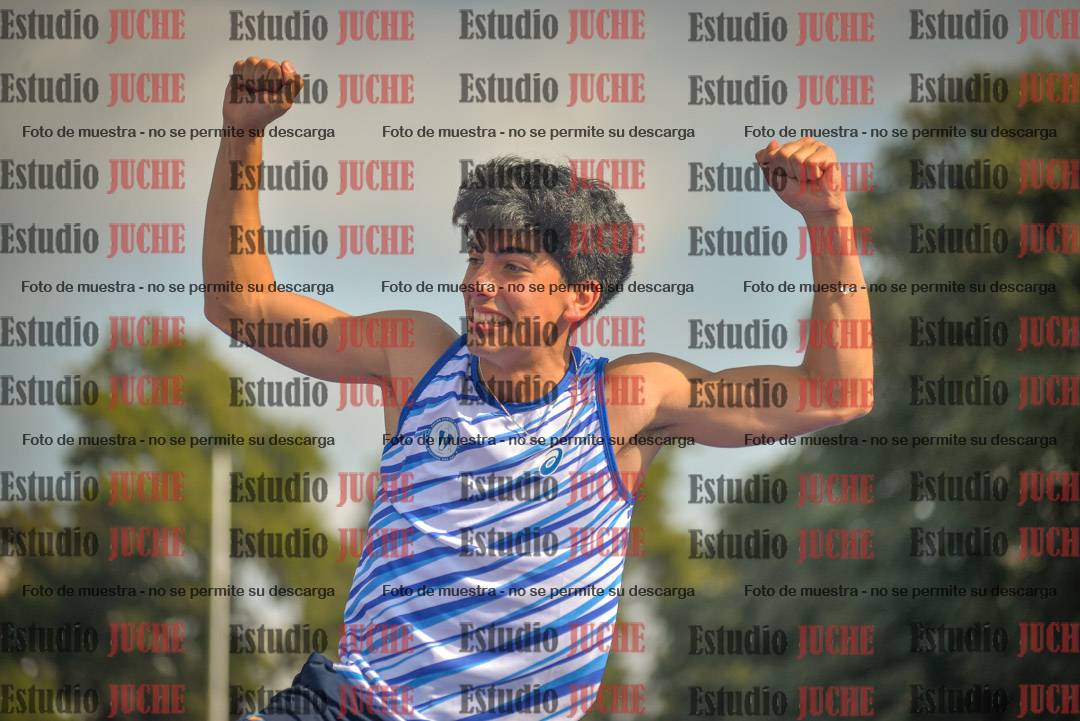Fotos del salto con garrocha de varones - decatlón 8