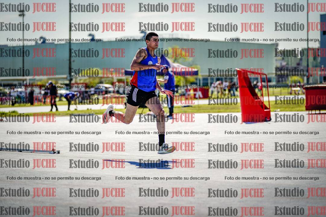 Fotos de los 400 m llanos de varones