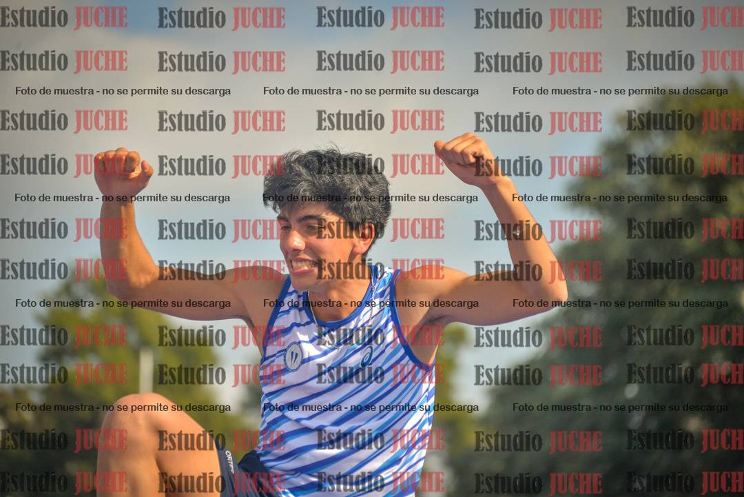 Fotos del salto con garrocha de varones - decatlón 8