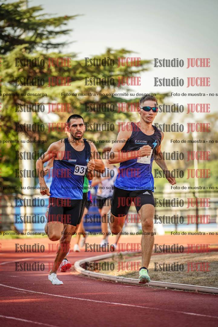 Fotos de los 800 m llanos de varones