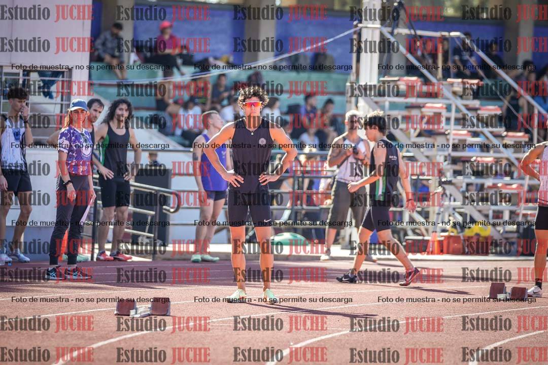 Fotos de los 400 m llanos de varones