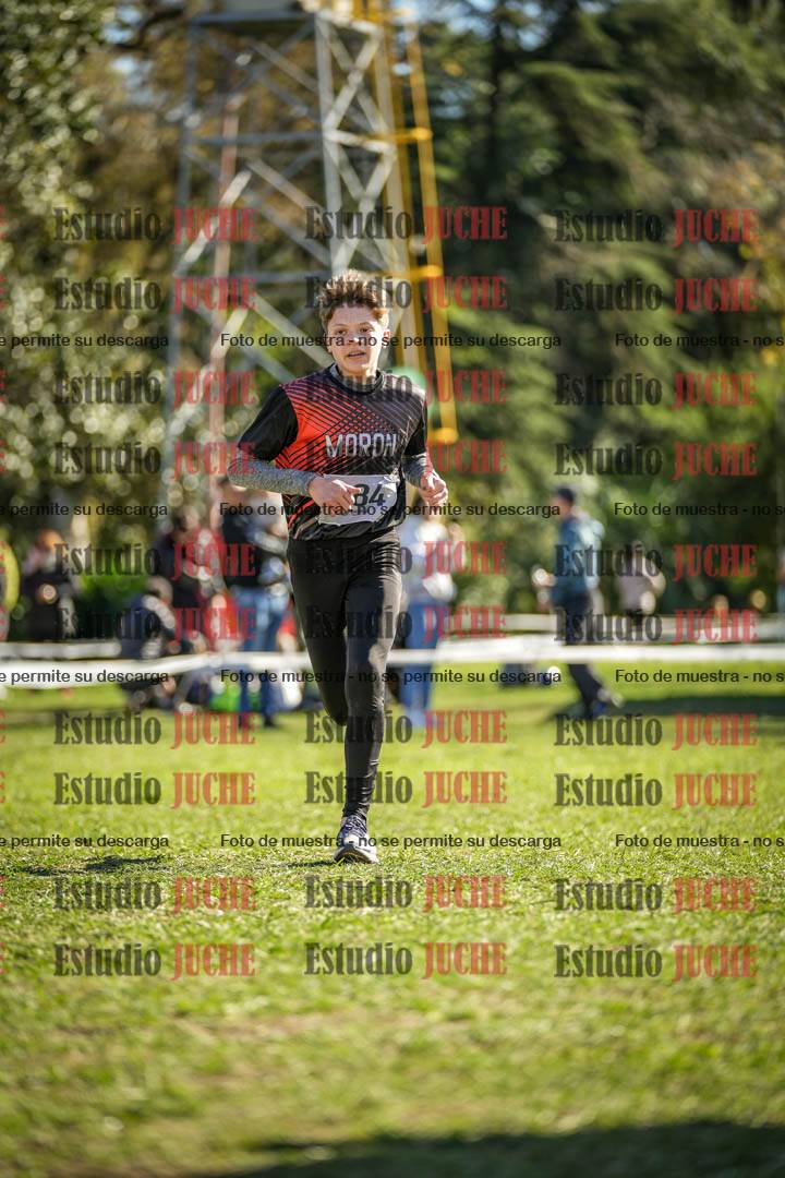 Fotos de la llegada del cross de 2000 m