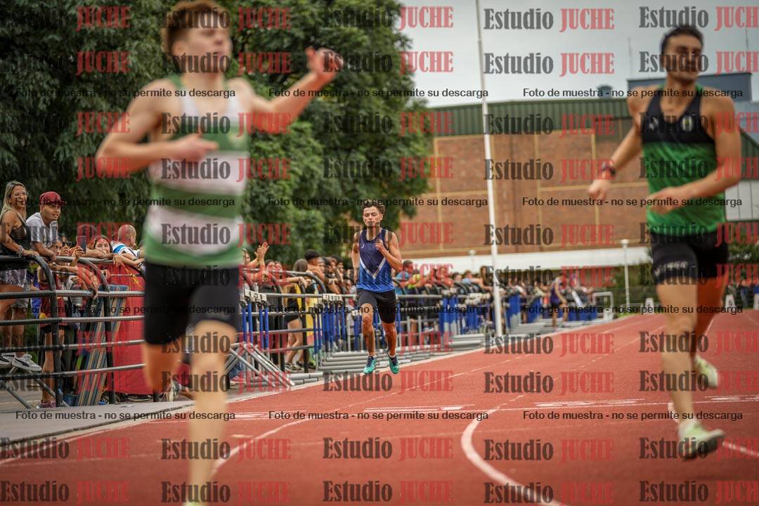 Fotos de los 400 m llanos de varones