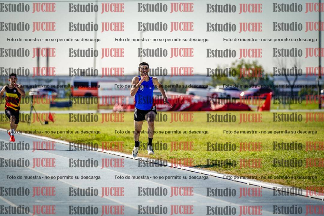 Fotos de los 400 m llanos de varones
