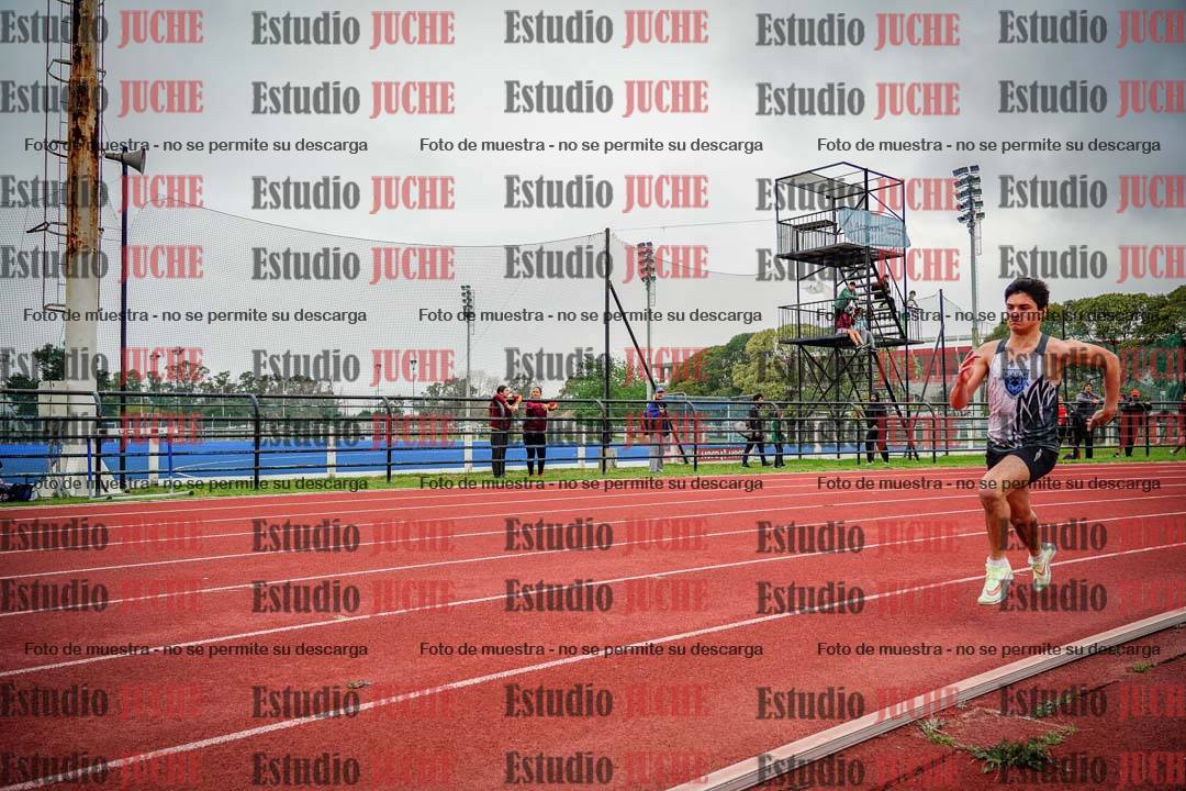 Fotos de los 200 m llanos de varones