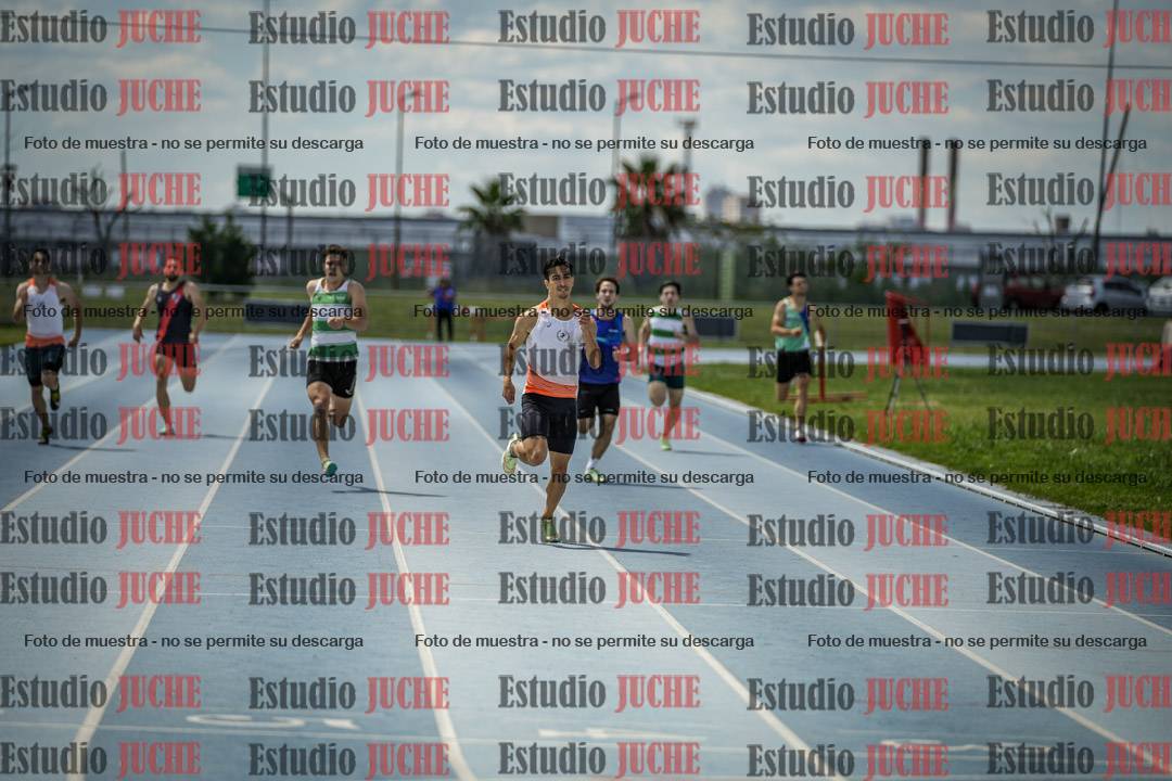 Fotos de los 400 m llanos de varones