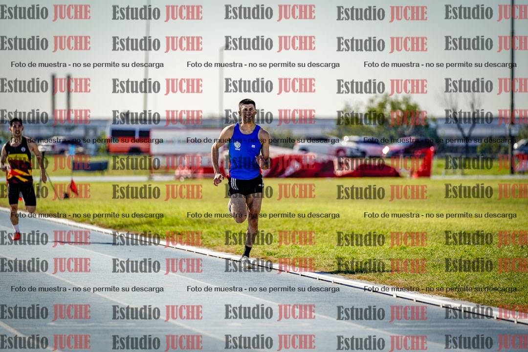 Fotos de los 400 m llanos de varones