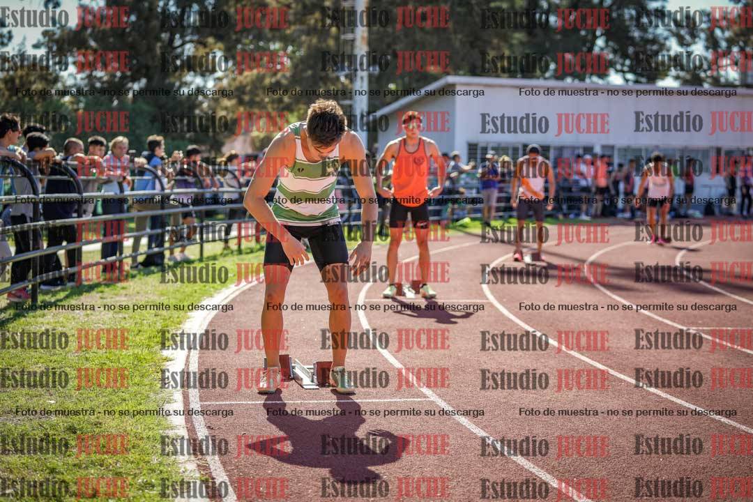 Fotos de los 400 m llanos de varones
