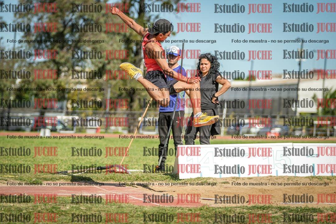 Fotos del salto triple de varones