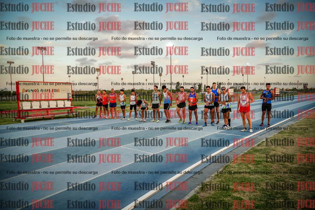 Fotos de los 3000 m llanos de varones