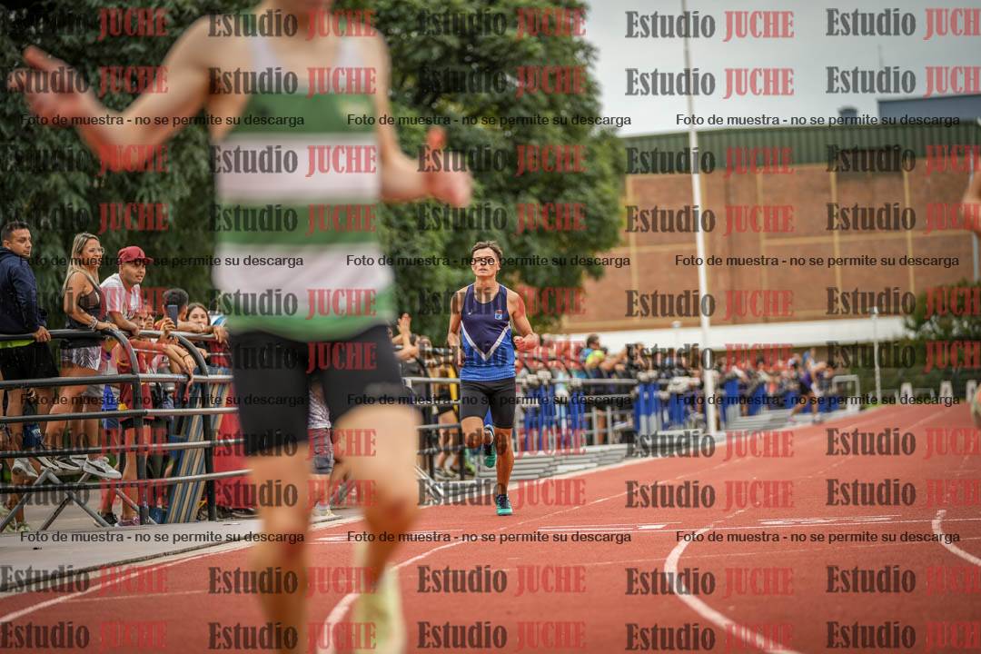 Fotos de los 400 m llanos de varones