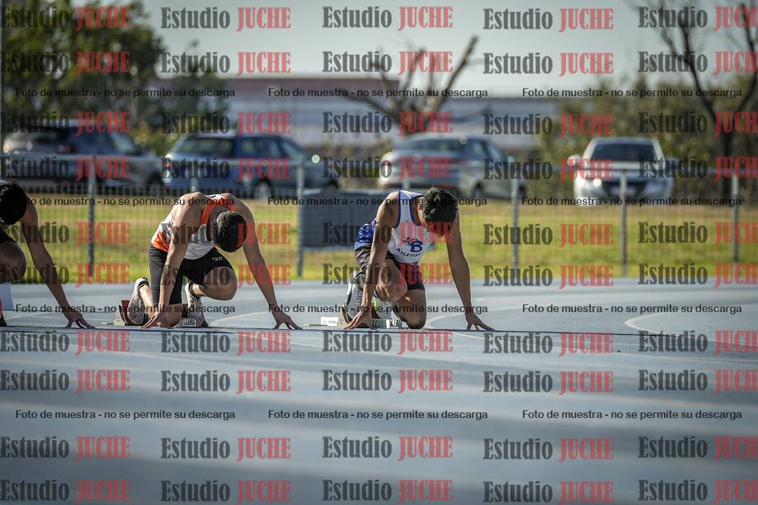 Fotos de los 100 m llanos de varones - FINAL