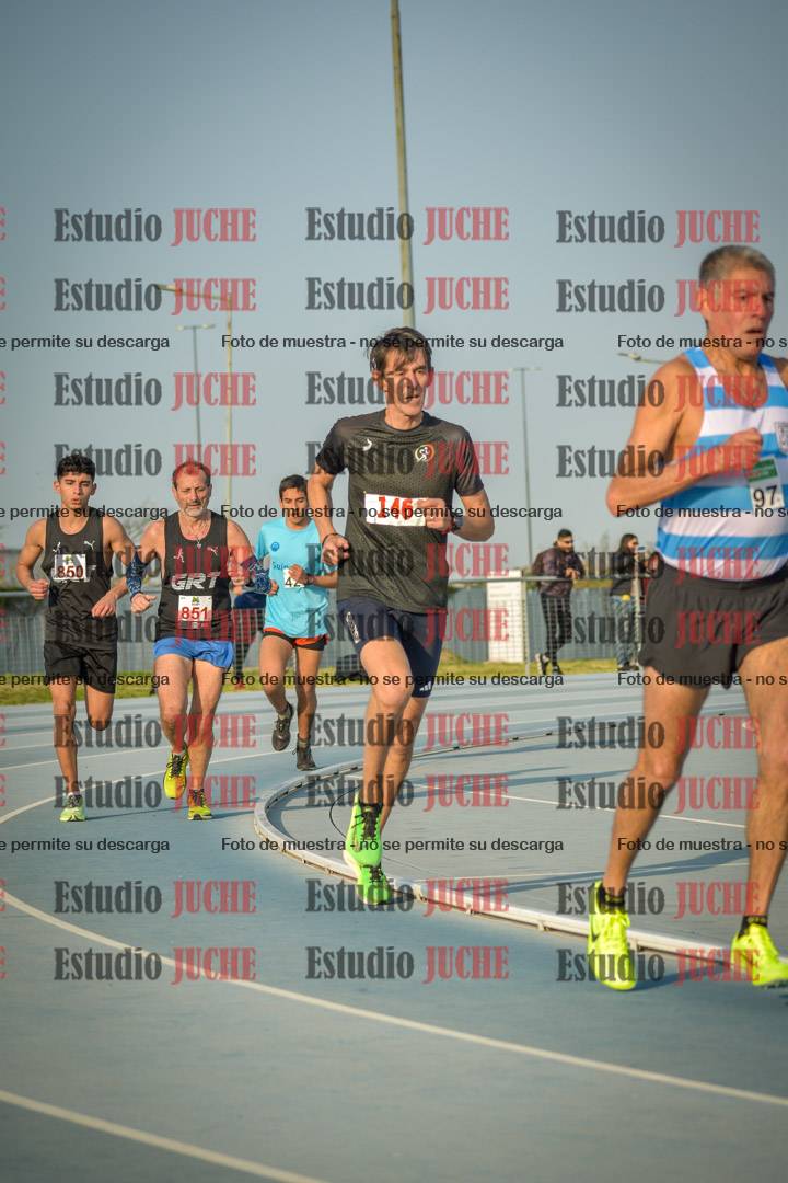 Fotos de los 3000 m llanos de varones