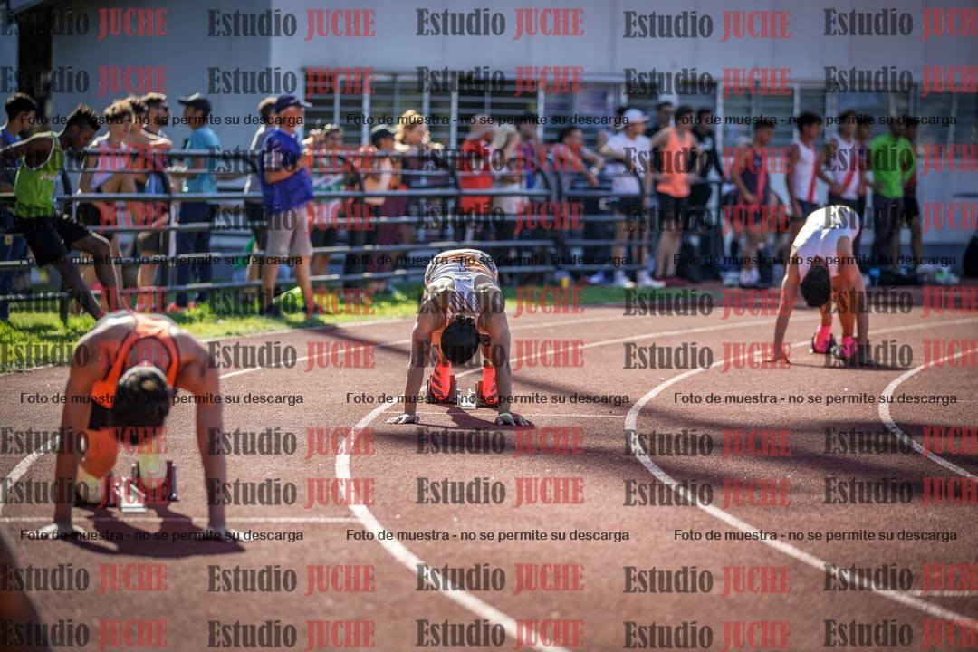 Fotos de los 400 m llanos de varones