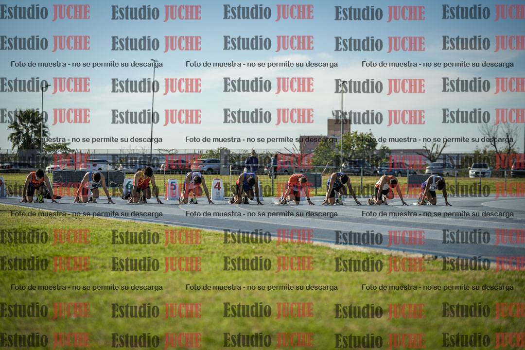 Fotos de los 100 m llanos de varones - FINAL
