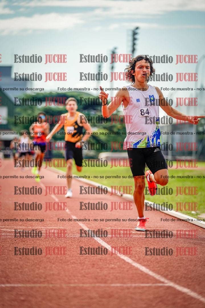 Fotos de los 800 m llanos de varones
