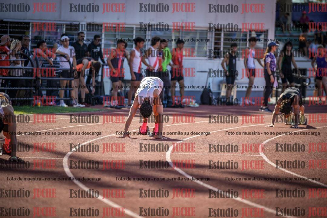 Fotos de los 400 m llanos de varones