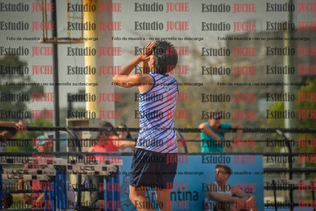 Fotos del salto con garrocha de varones - decatlón 8