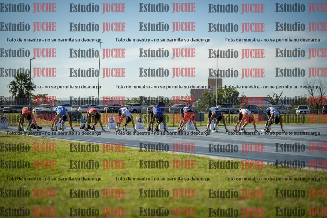 Fotos de los 100 m llanos de varones - FINAL