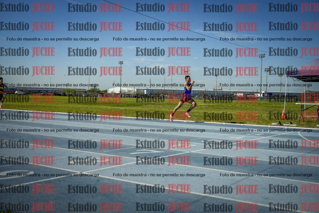 Fotos de los 400 m llanos de varones